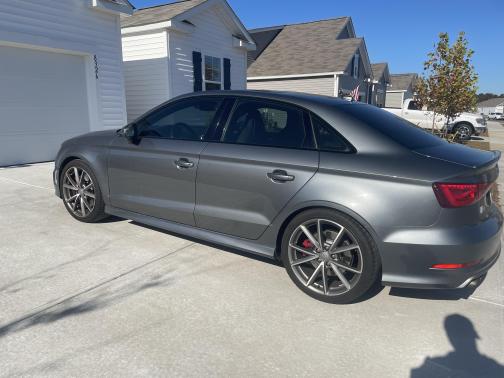 Photo 4 of 6 of 2016 Audi S3 2.0T Premium Plus